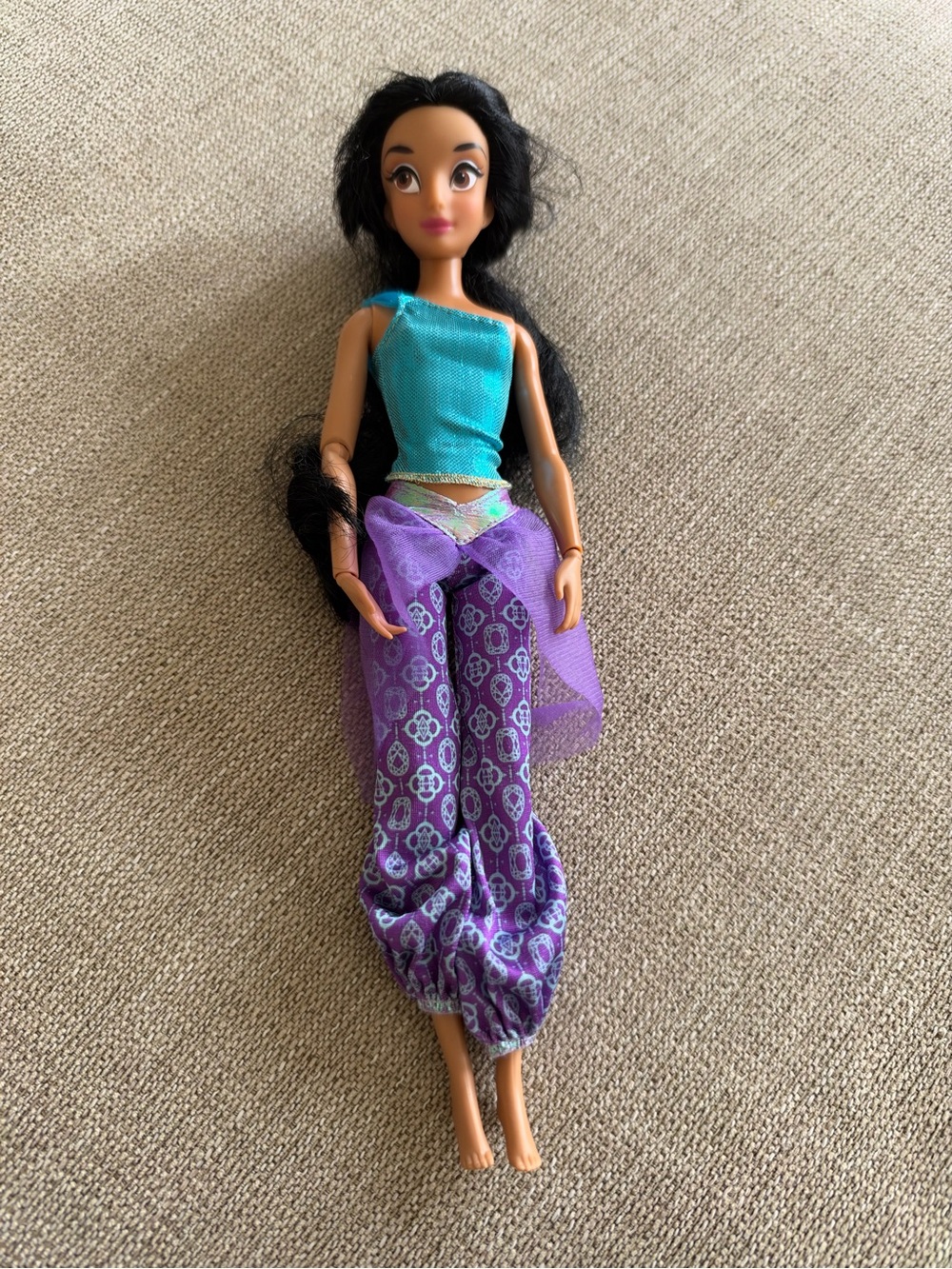 Disney Jasmine singing doll